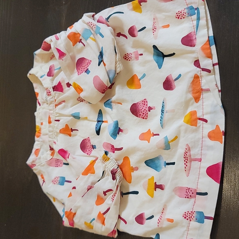 Baby blouse. Multicolored Mushroom print. Gymboree. Size 0-3 months